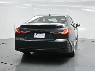 Toyota Camry 2025 SE 4dr Sedan