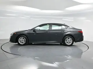 Toyota Camry 2025 SE 4dr Sedan