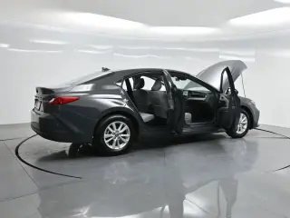 Toyota Camry 2025 SE 4dr Sedan