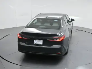 Toyota Camry 2025 SE 4dr Sedan