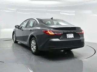 Toyota Camry 2025 SE 4dr Sedan