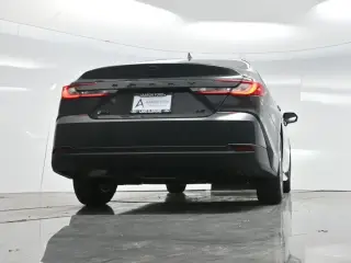 Toyota Camry 2025 SE 4dr Sedan