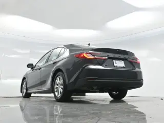Toyota Camry 2025 SE 4dr Sedan