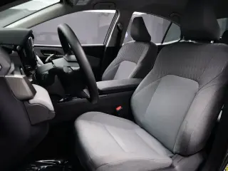Toyota Camry 2025 SE 4dr Sedan