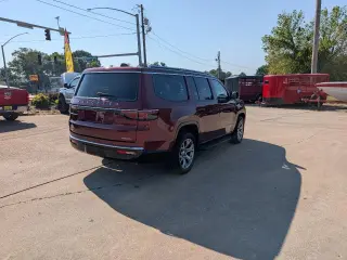 2022 Jeep Wagoneer