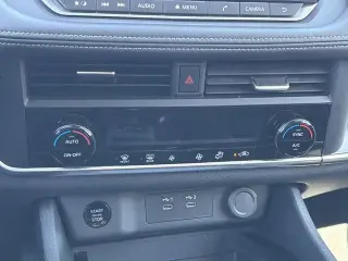 Nissan Rogue 2025 SV 4dr Crossover