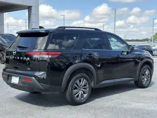 Nissan Pathfinder 2025 AWD SV 4dr SUV