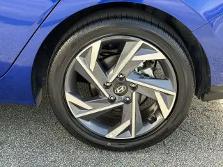Hyundai ELANTRA 2025 Limited 4dr Sedan