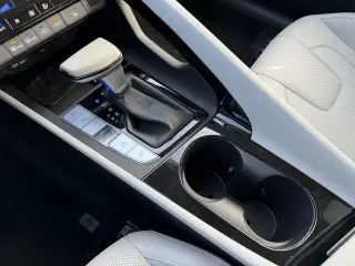 Hyundai ELANTRA 2025 Limited 4dr Sedan