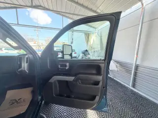 Chevrolet Silverado 1500 2017 4x4 LT 4dr Crew Cab 5.8 ft. SB