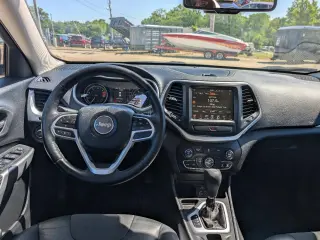 2018 Jeep Cherokee