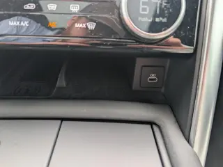 2023 Land Rover Discovery