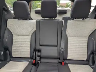 2023 Land Rover Discovery