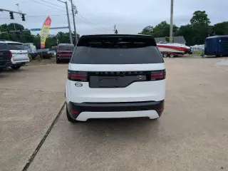 2023 Land Rover Discovery