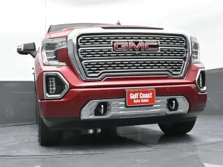 GMC Sierra 1500 2019 4x4 Denali 4dr Crew Cab 5.8 ft. SB