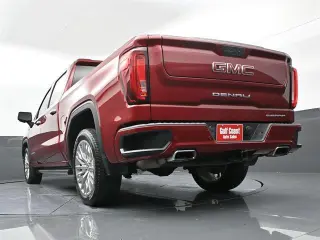 GMC Sierra 1500 2019 4x4 Denali 4dr Crew Cab 5.8 ft. SB