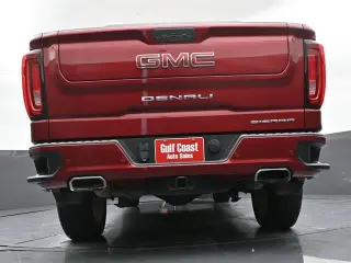 GMC Sierra 1500 2019 4x4 Denali 4dr Crew Cab 5.8 ft. SB