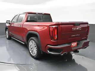GMC Sierra 1500 2019 4x4 Denali 4dr Crew Cab 5.8 ft. SB