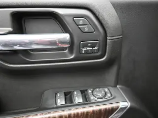GMC Sierra 1500 2019 4x4 Denali 4dr Crew Cab 5.8 ft. SB
