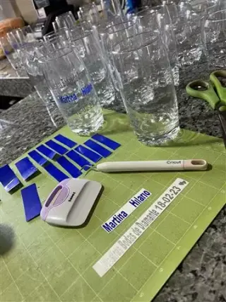 TRONOS DE RENTA Y MUCHO MÁS