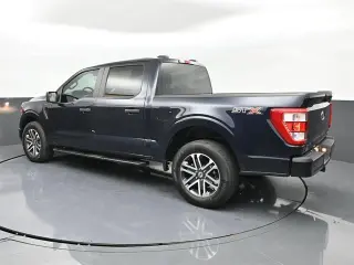Ford F-150 2023 4x2 XL 4dr SuperCrew 5.5 ft. SB