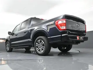 Ford F-150 2023 4x2 XL 4dr SuperCrew 5.5 ft. SB