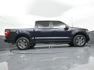 Ford F-150 2023 4x2 XL 4dr SuperCrew 5.5 ft. SB