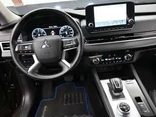 Mitsubishi Outlander PHEV 2023 AWD SEL 4dr SUV