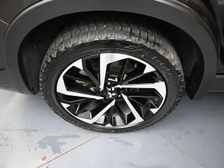 Mitsubishi Outlander PHEV 2023 AWD SEL 4dr SUV