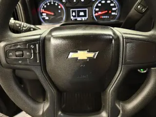 Chevrolet Silverado 1500 2023 4x2 Custom 4dr Crew Cab 5.8 ft. SB