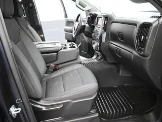 Chevrolet Silverado 1500 2023 4x2 Custom 4dr Crew Cab 5.8 ft. SB