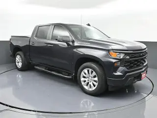 Chevrolet Silverado 1500 2023 4x2 Custom 4dr Crew Cab 5.8 ft. SB