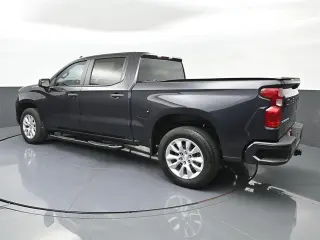 Chevrolet Silverado 1500 2023 4x2 Custom 4dr Crew Cab 5.8 ft. SB