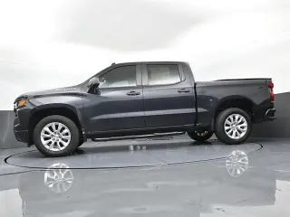 Chevrolet Silverado 1500 2023 4x2 Custom 4dr Crew Cab 5.8 ft. SB