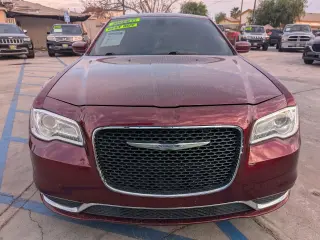 2016 Chrysler 300 Limited RWD