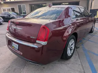 2016 Chrysler 300 Limited RWD