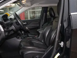 2019 Jeep Cherokee Latitude Plus FWD