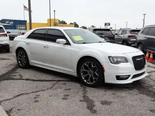 2018 Chrysler 300S RWD