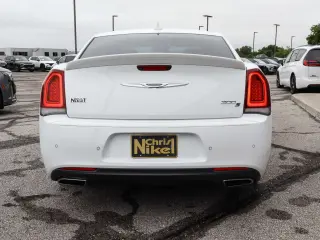 2018 Chrysler 300S RWD