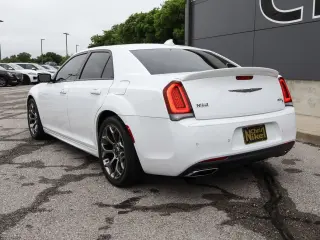 2018 Chrysler 300S RWD