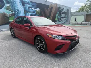 2019 Toyota Camry SE