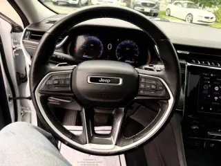 2021 Jeep Grand Cherokee L Laredo