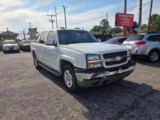 2005 Chevrolet Avalanche 1500 LS