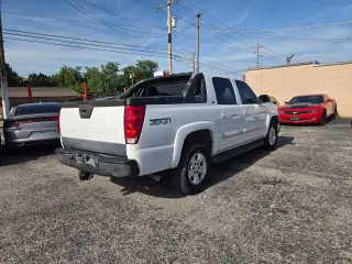2005 Chevrolet Avalanche 1500 LS