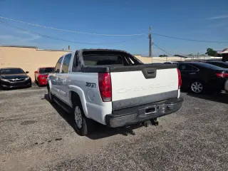 2005 Chevrolet Avalanche 1500 LS