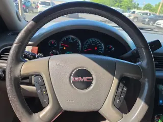 2013 GMC Yukon SLT 2WD