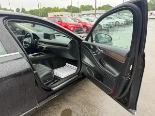 2021 Genesis G80 Base