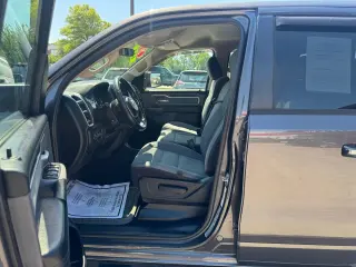 2020 RAM 1500 Big Horn 4x4 Quad Cab 6'4" Box
