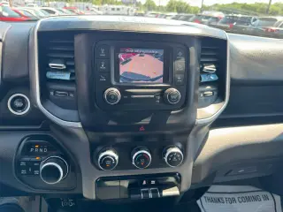 2020 RAM 1500 Big Horn 4x4 Quad Cab 6'4" Box