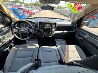 2020 RAM 1500 Big Horn 4x4 Quad Cab 6'4" Box
